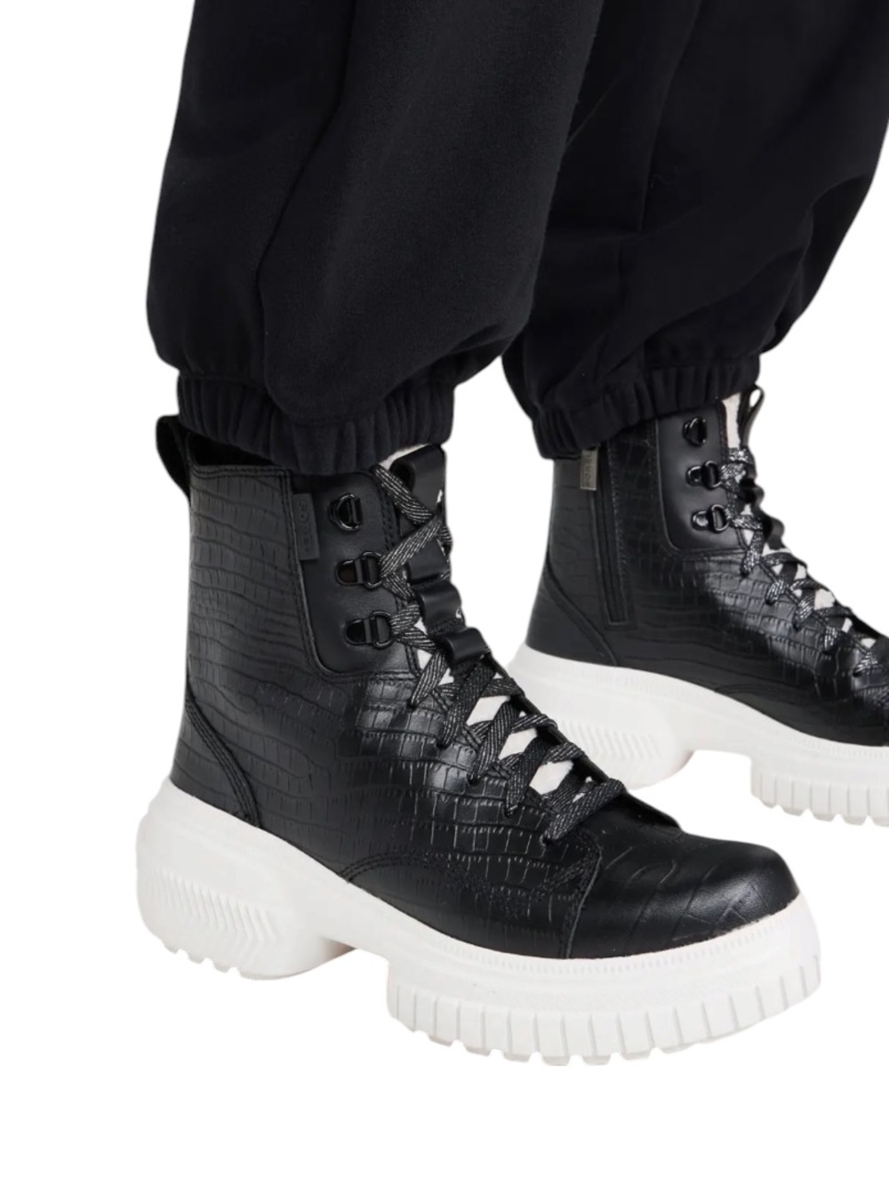 Sorel Ona Ave Lace Lux Waterproof Croc-Embossed Black Boots – Sz 8.5M
